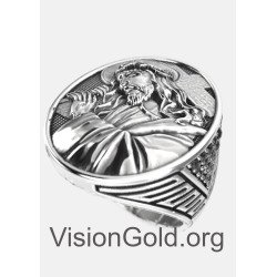 Exquisito anillo de plata hecho a mano para hombre con Jesucristo llevando la cruz