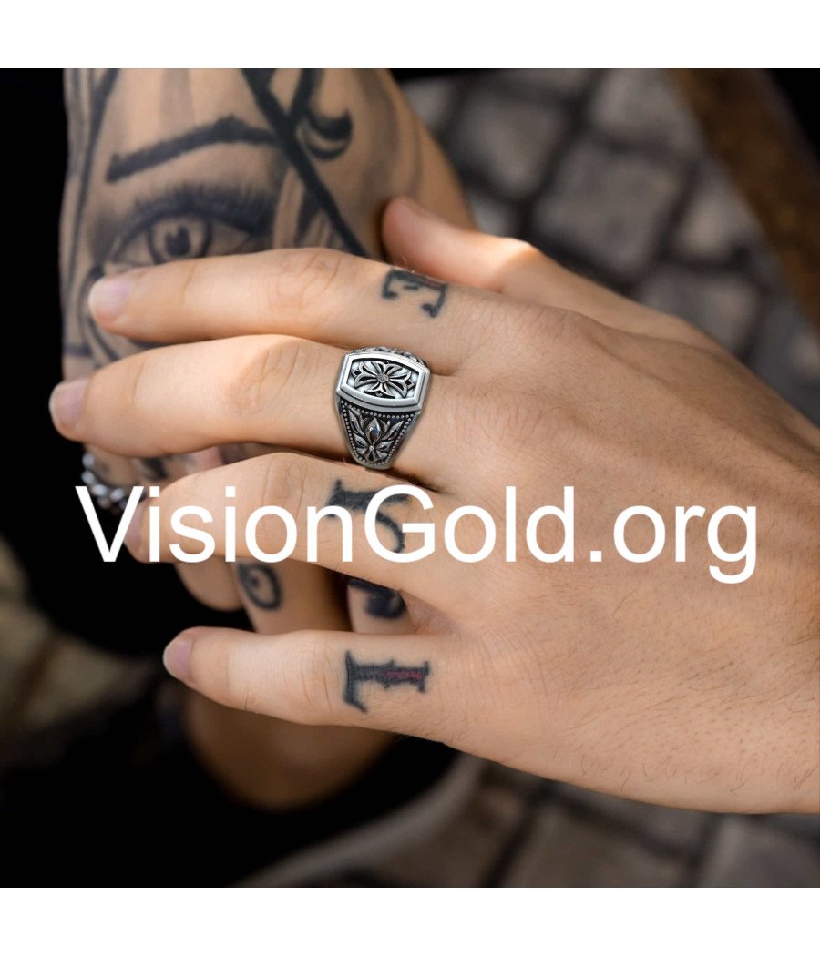 Мужское кольцо с печаткой из серебра ручной работы с крестом