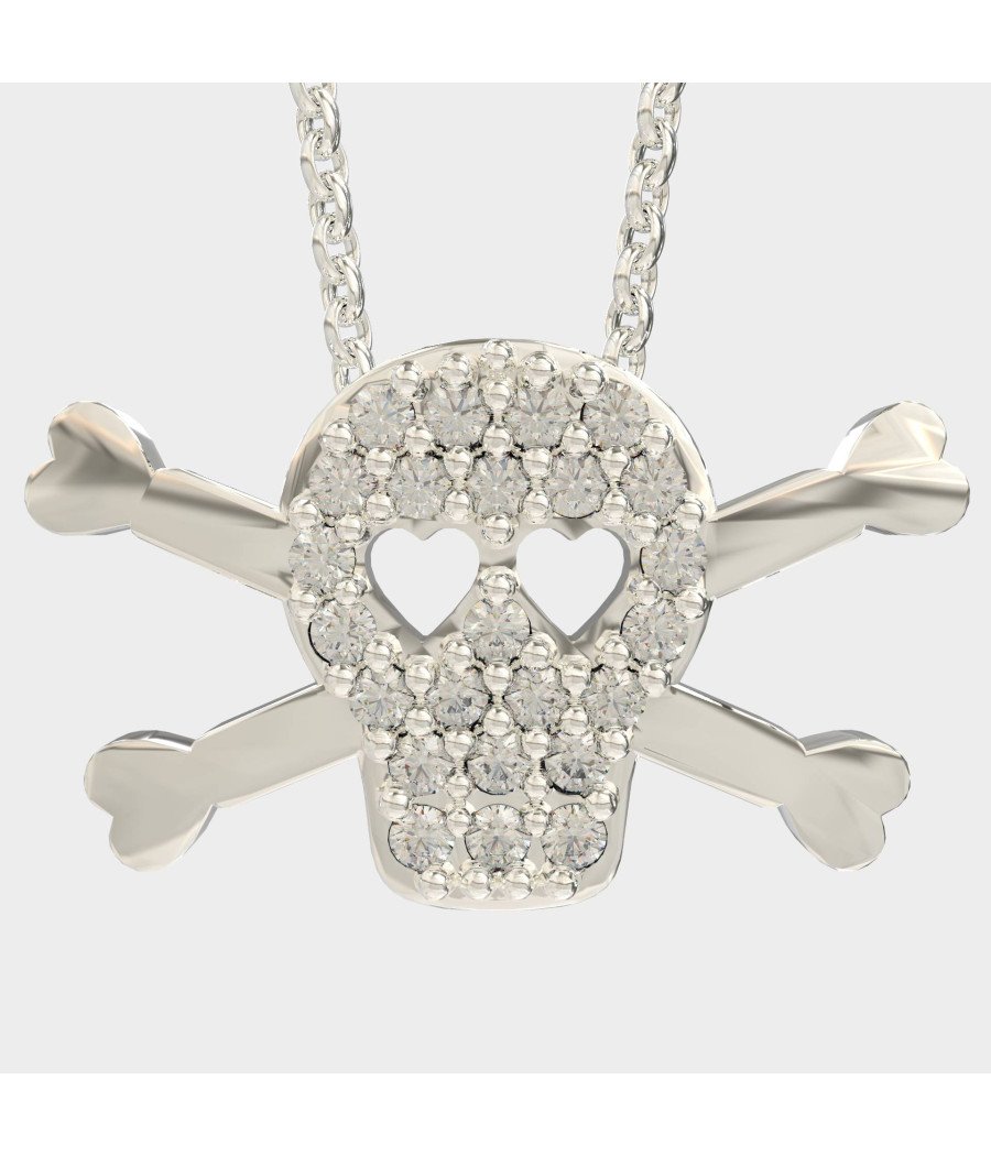Collier avec tête de mort en argent et yeux en forme de coeur