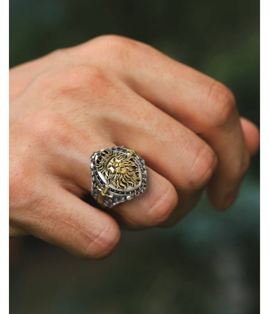 Anillo León 925° con Espadas y Detalles Dorados 0612LKMP