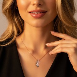 Collier à breloques romantique avec pendentif en forme d'olive