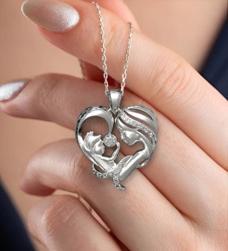 Gift for new mom Heart Necklace Mom Child 0350L