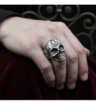 Precioso anillo de calavera 0030