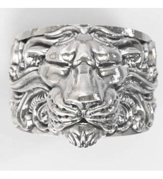 Кольцо-печатка ручной работы с рельефом "Лев" 0813