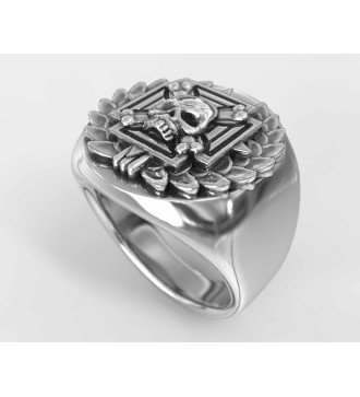 Bague gothique tête de mort 0699