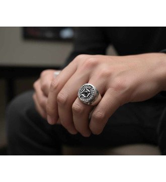 Anillo de sello con cruz para hombre 0700