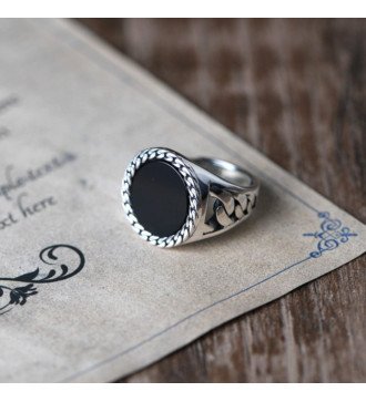 Bague pour homme en argent avec pierre noire et chaîne 1053