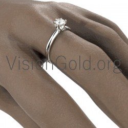 Classic Four Prong Solitaire Engagement Ring in 18k With Diamond 0001