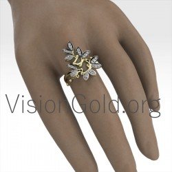 Ring aus Gold-Weißgold mit Diamanten 0687