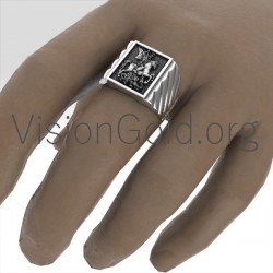 Anillo de hombre cuadrado de plata hecho a mano con San Jorge y dragón 0201