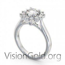 Золотое кольцо с розеткой из одного камня и цирконием | Дешевые кольца с одним камнем 0256