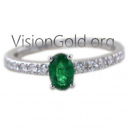 Ring With Oval Emerald And Brilliant Diamonds 0921