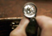 The diamond industry uses nanotechnology in the pursuit of complete traceability 